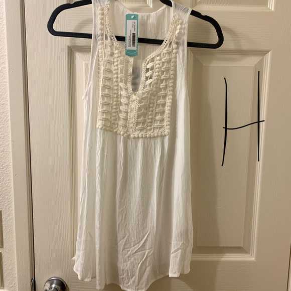 Tunic - Picture 2 of 3